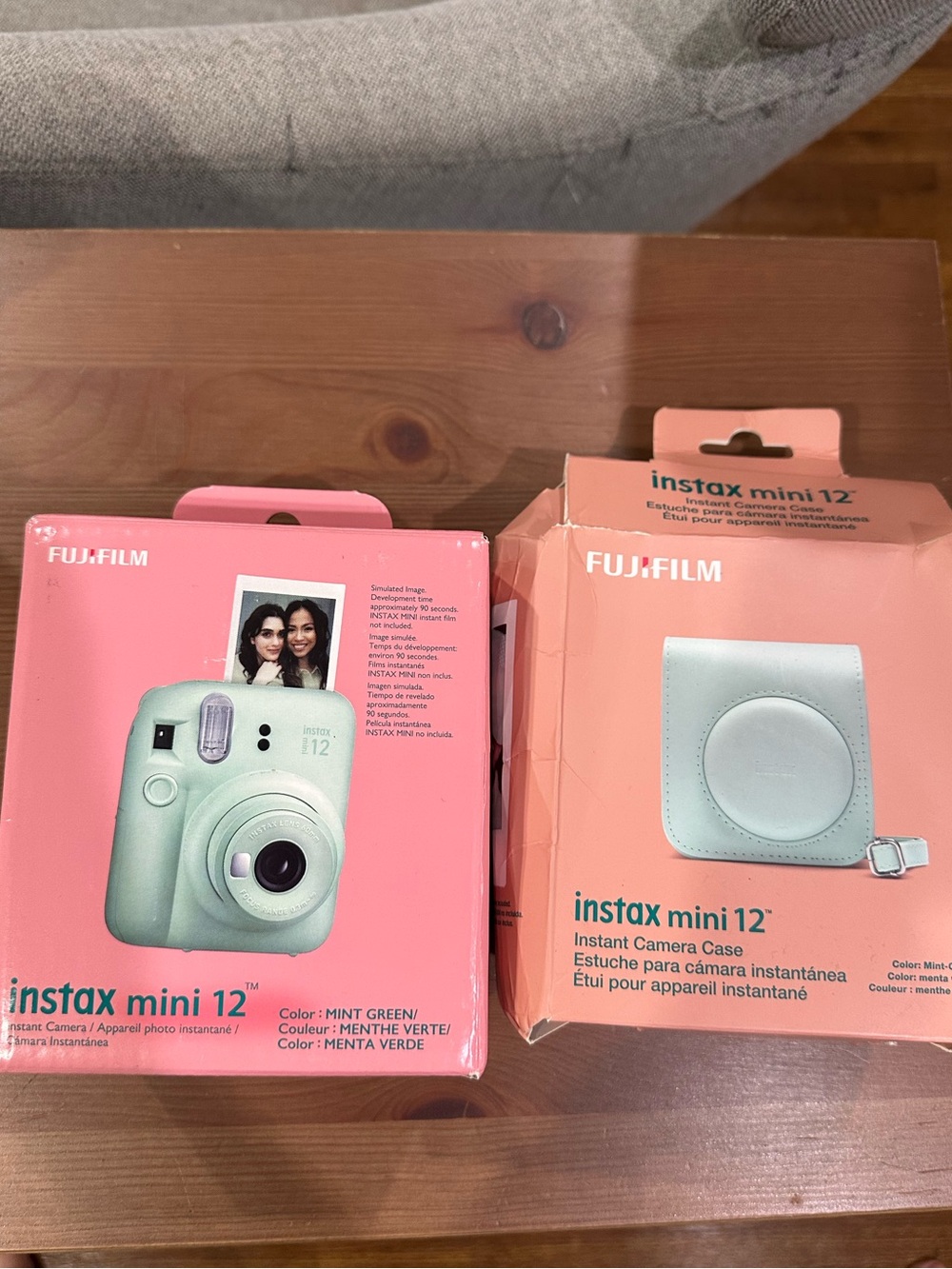 Fujifilm Instax Mini 12 Mint Green Instant Camera with Matching Mint Case
